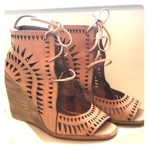 Jeffrey Campbell rodillo wedge
